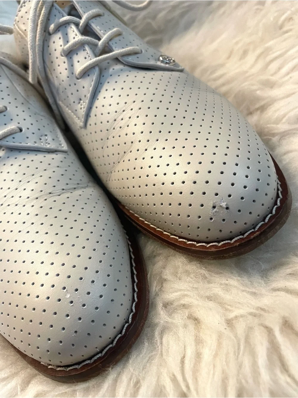 G/FORE Perforated Gallivanter Leather Golf Shoes Perforated Cream Woman’s 8